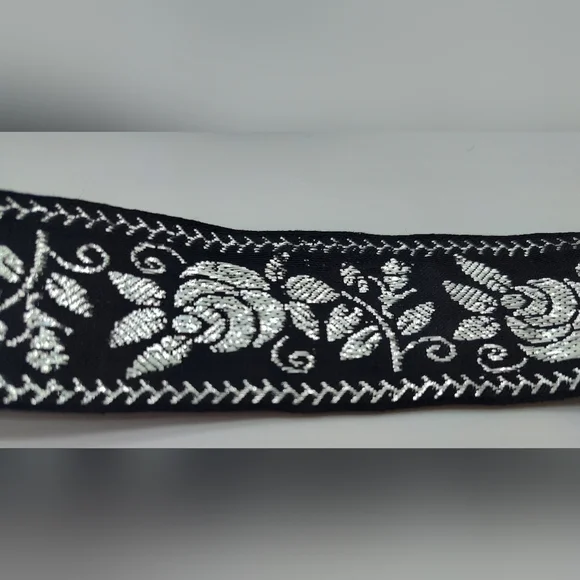 Vintage Japanese Black Silver Rose Jacquard Ribbon 1.25 Luxury Trim Two (2) Yard - Picture 3 of 5